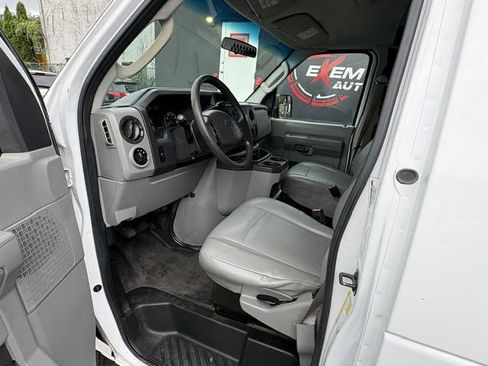 Used 2013 Ford E-250 and Econoline 250 Extended w/ Commercial Cargo Van Pkg RWD image 5