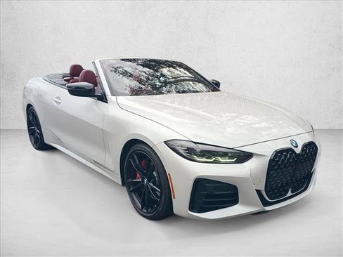 Used 2022 BMW M440i Convertible w/ Premium Package image 3