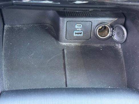 Used 2022 Ford Escape SE w/ Convenience Package image 29