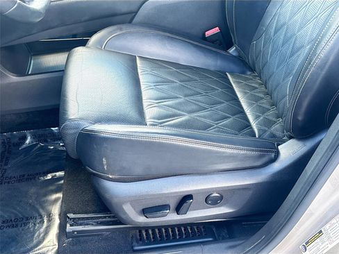 Used 2021 Nissan Rogue Platinum image 21