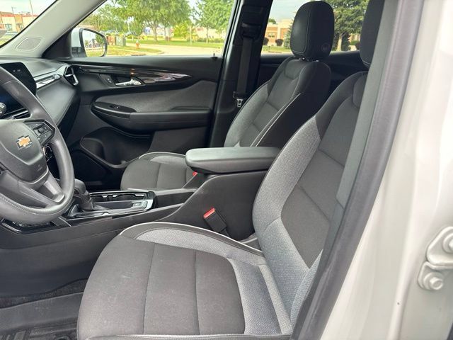 Used 2024 Chevrolet TrailBlazer LT w/ Driver Confidence Package FWD image 15