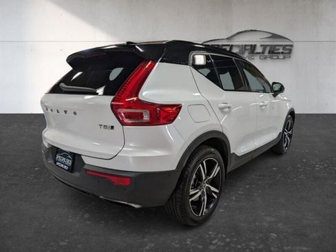 Used 2019 Volvo XC40 T5 R-Design AWD/4WD image 10