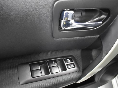 Used 2013 Nissan Rogue S FWD image 15