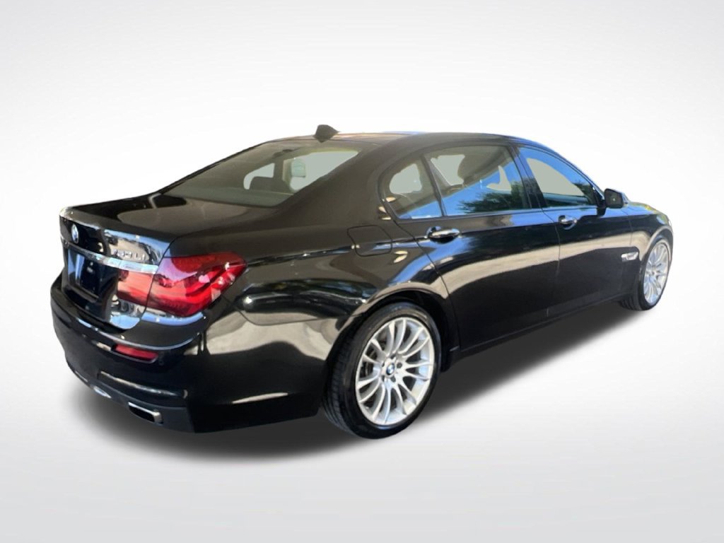 Used 2015 BMW 750Li xDrive AWD/4WD image 43