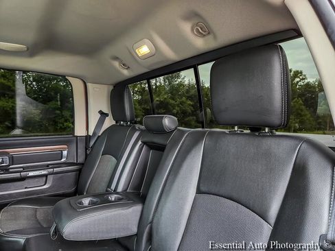 Used 2013 RAM 1500 Laramie AWD/4WD image 11