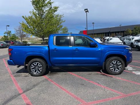 Used 2024 Nissan Frontier SL w/ Technology Package AWD/4WD image 4