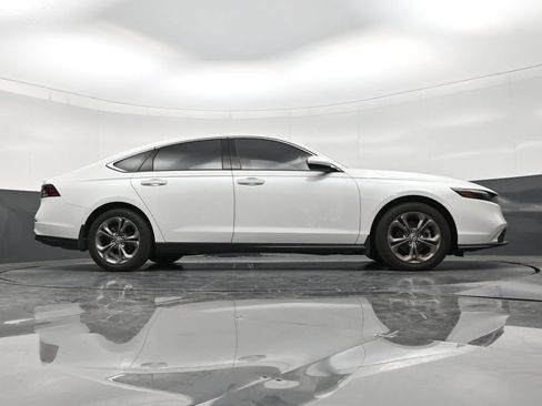 Used 2024 Honda Accord EX image 26