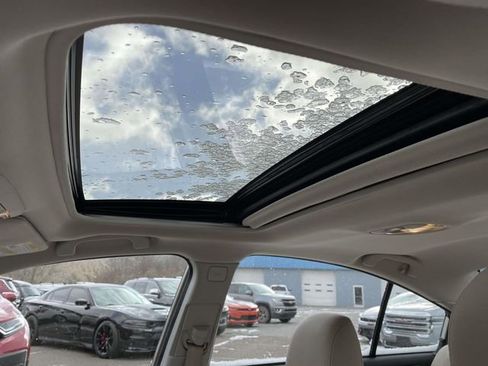 Used 2016 Subaru Legacy 3.6R Limited image 18