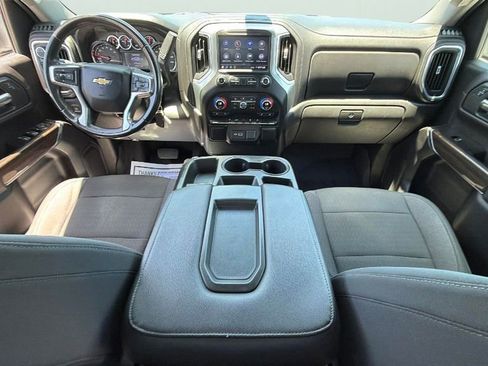 Certified 2020 Chevrolet Silverado 1500 LT w/ Fleet Comfort Package AWD/4WD image 31