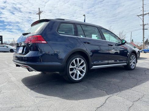 Used 2017 Volkswagen Golf Alltrack SE AWD/4WD image 7