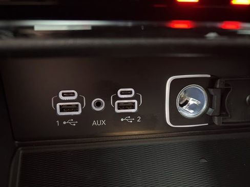 New 2025 Jeep Grand Cherokee L Altitude image 14