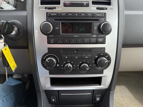 Used 2006 Chrysler 300 C image 18