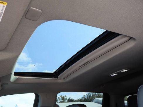 Used 2023 GMC Sierra 2500 Denali w/ Denali Black Diamond Edition image 24