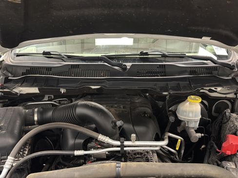 Used 2018 RAM 1500 Laramie AWD/4WD image 24