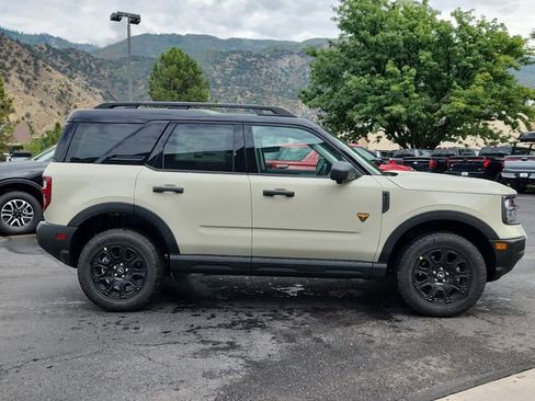 New 2025 Ford Bronco Sport Badlands w/ Badlands Tech Package AWD/4WD image 2