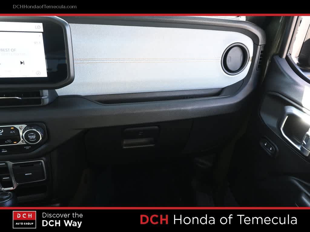 Used 2024 Jeep Wrangler Unlimited AWD/4WD image 14