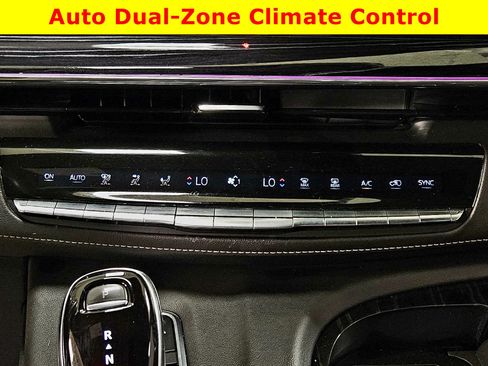 Used 2022 Cadillac Escalade ESV Sport AWD/4WD image 30