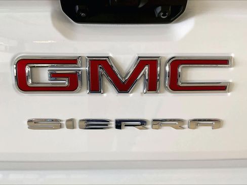 Used 2025 GMC Sierra 1500 Pro w/ Graphite Edition image 31