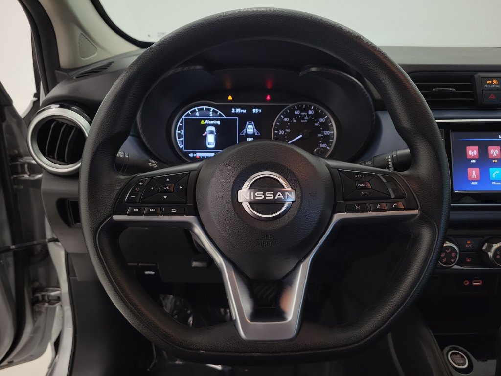 Used 2025 Nissan Versa SV FWD image 12