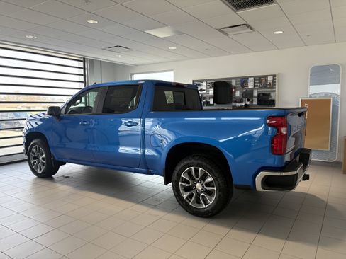 New 2026 Chevrolet Silverado 1500 LT image 3