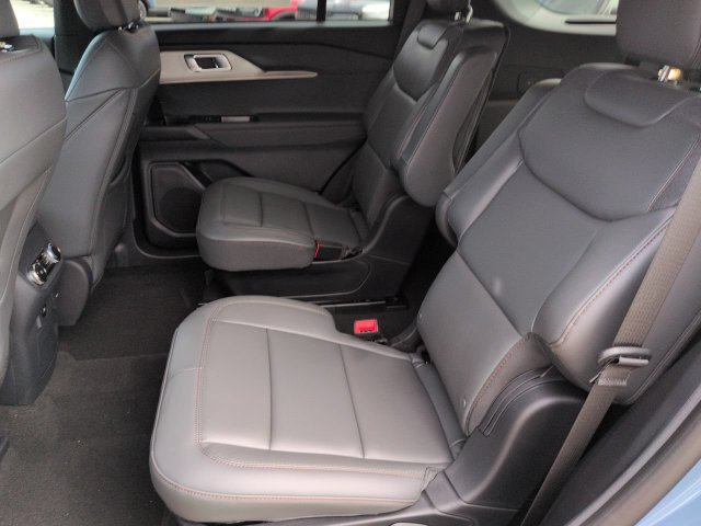 New 2027 Ford Explorer Active w/ Active Comfort Package RWD image 14