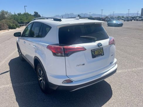 Used 2018 Toyota RAV4 XLE w/ Plus Extra Value Package FWD image 5