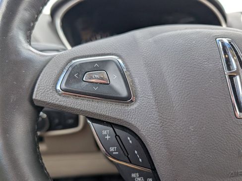 Used 2018 Lincoln MKX Reserve w/ Driver Assistance Package image 12