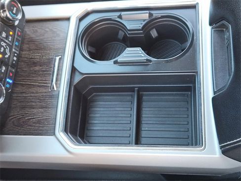 Used 2020 Ford F250 Lariat w/ Chrome Package image 20