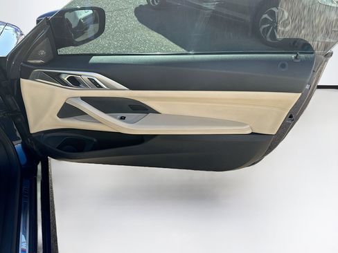 Used 2023 BMW 430i Coupe w/ M Sport Package image 30