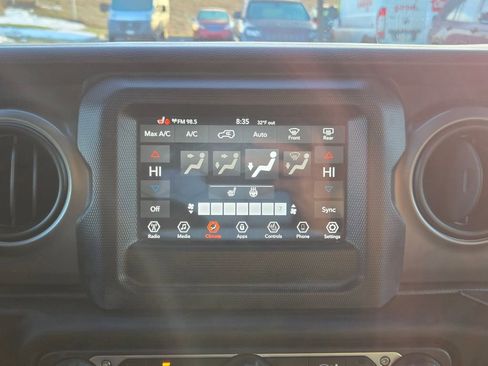 Used 2021 Jeep Wrangler Unlimited Sport image 20