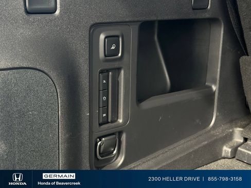 Used 2025 Ford Expedition Active AWD/4WD image 30