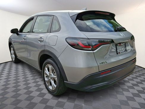 Used 2023 Honda HR-V LX image 5