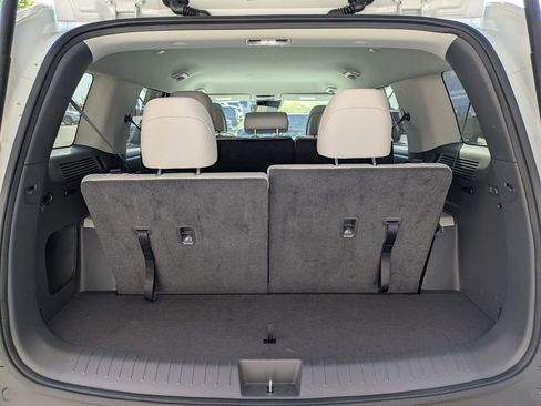 Used 2025 Hyundai Santa Fe SEL AWD/4WD image 27