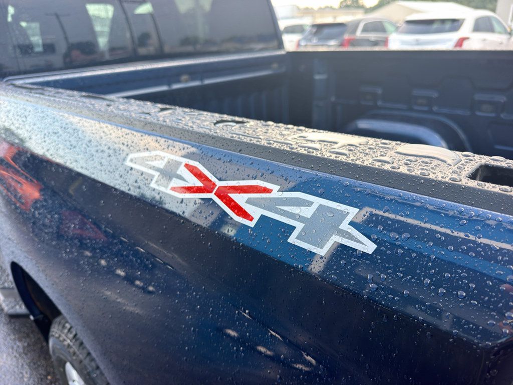 Used 2023 Chevrolet Silverado 1500 LTZ AWD/4WD image 7