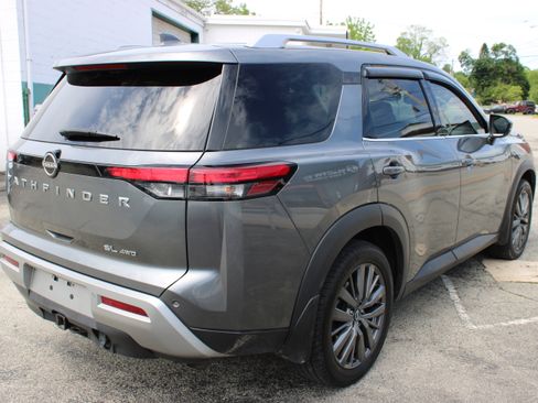 Used 2022 Nissan Pathfinder SL w/ SL Premium Package AWD/4WD image 10