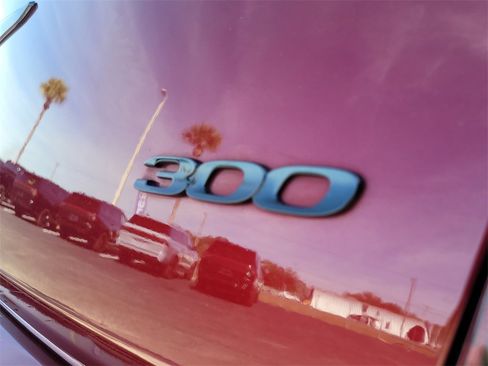 Used 2023 Chrysler 300 Touring L image 6