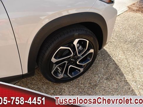Used 2026 Chevrolet Trax RS w/ Sunroof Package image 12
