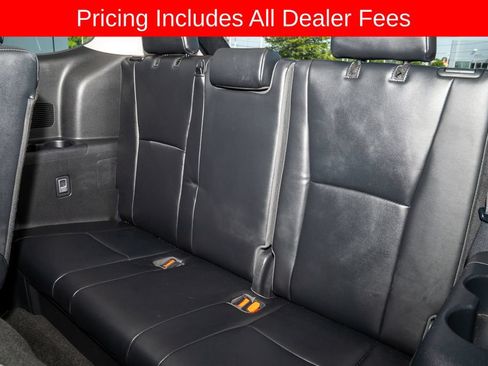 Used 2023 Toyota Highlander XLE FWD image 12