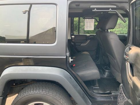 Used 2017 Jeep Wrangler Unlimited Sport w/ Quick Order Package 23S AWD/4WD image 22