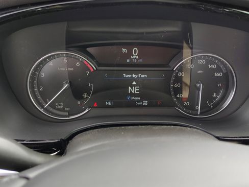 New 2025 Cadillac XT6 Luxury image 19