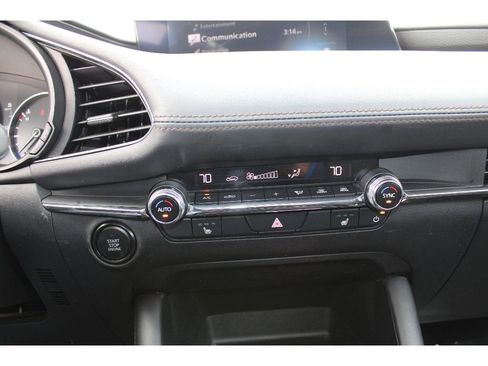 Used 2024 MAZDA MAZDA3 s image 28