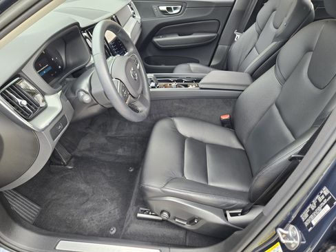 Used 2023 Volvo XC60 B5 Core w/ Climate Package image 21