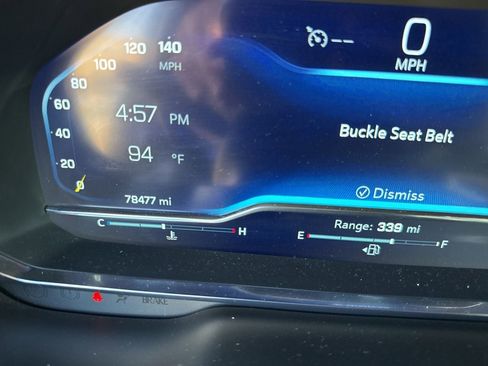 Used 2024 Chevrolet Suburban LT RWD image 22