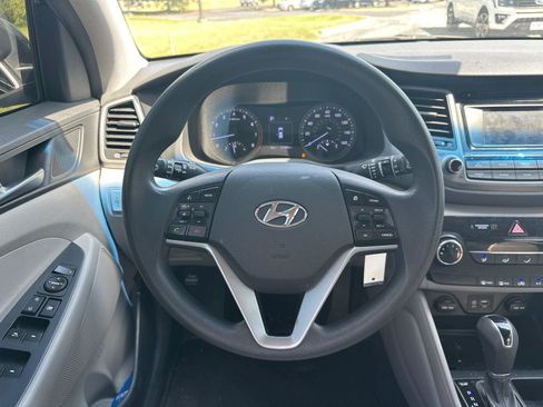 Used 2016 Hyundai Tucson SE w/ Option Group 02 FWD image 16