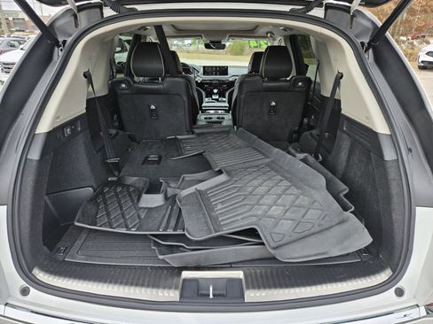 Used 2024 Acura MDX SH-AWD w/ Advance Package image 18