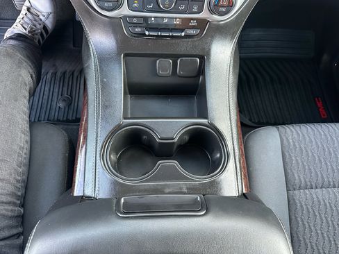 Used 2019 GMC Yukon SLE image 57