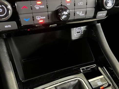 New 2026 Jeep Compass Latitude image 43