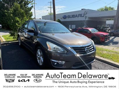 Used 2015 Nissan Altima 2.5 SV w/ Convenience Package