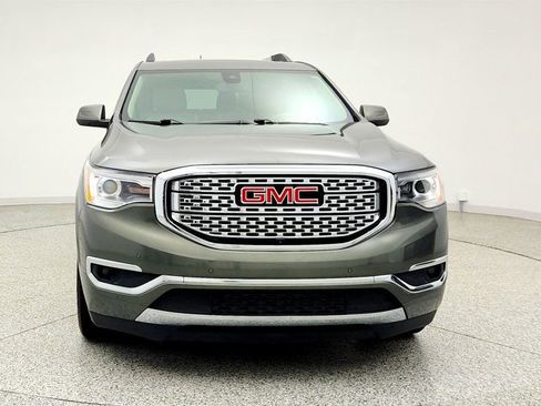 Used 2017 GMC Acadia Denali w/ Technology Package FWD image 2