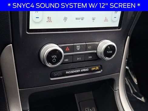 Certified 2021 Ford Edge ST-Line w/ Class II Trailer Tow Package AWD/4WD image 16
